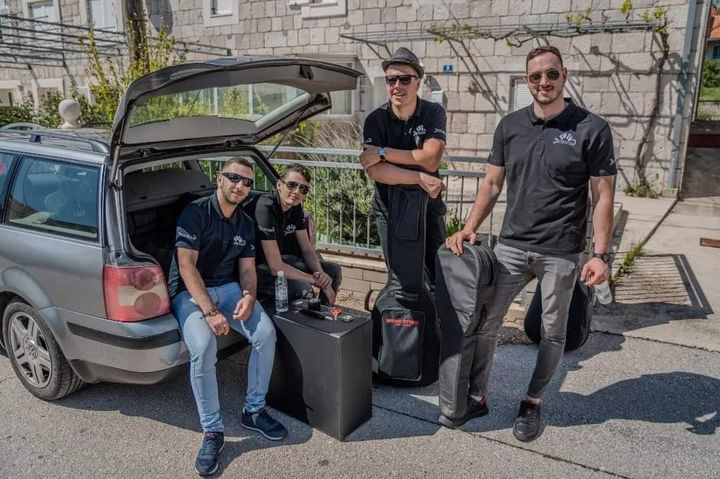bend Škorpioni bend za vjenčanje uživo glazba za svadbene svečanosti uživo glazba za vjenčanje muzika za ceremoniju vjenčanja DJ za svadbenu zabavu DJ i bend za vjenčanja